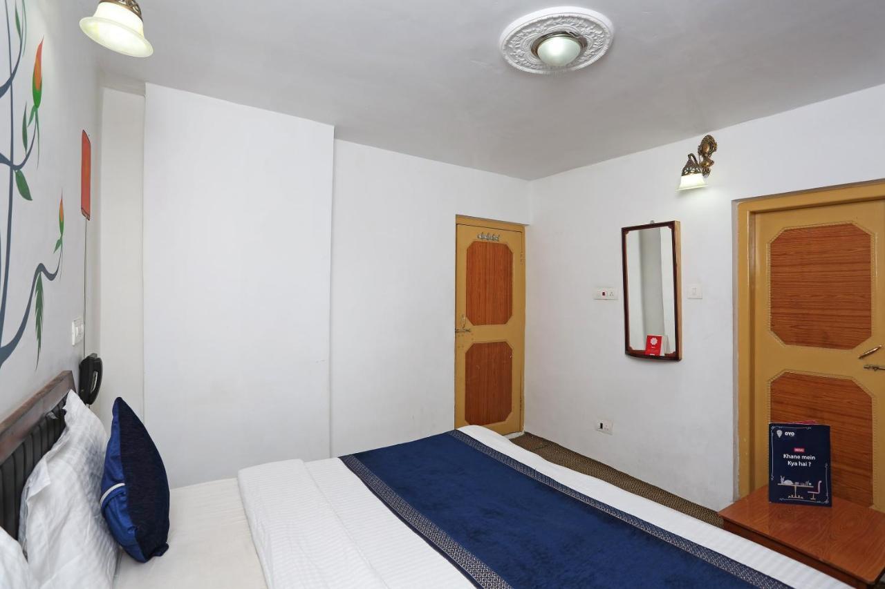 Oyo Flagship Hotel Palace Pahalgam Exterior photo